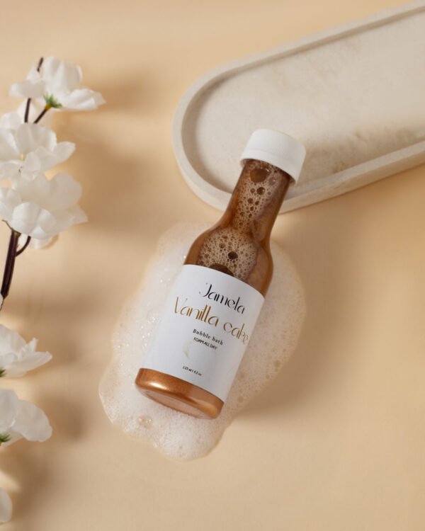 Vanilla cake bubble bath