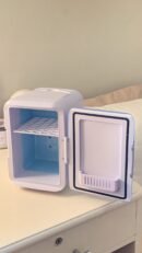 Mini skincare fridge - blue